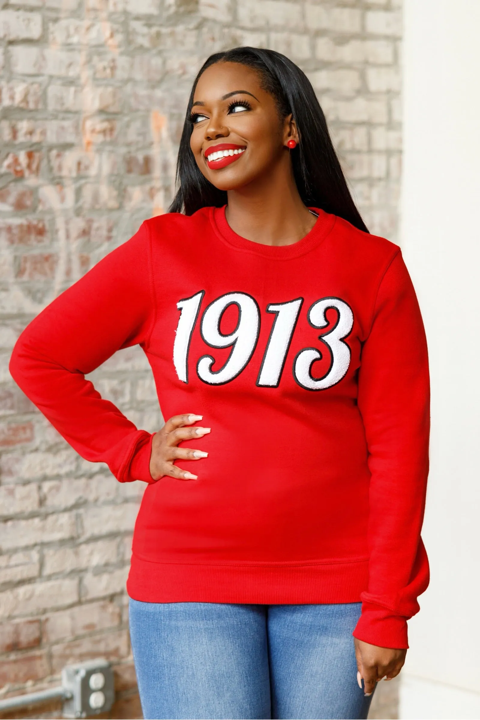 1913 Script Chenille Sweatshirt