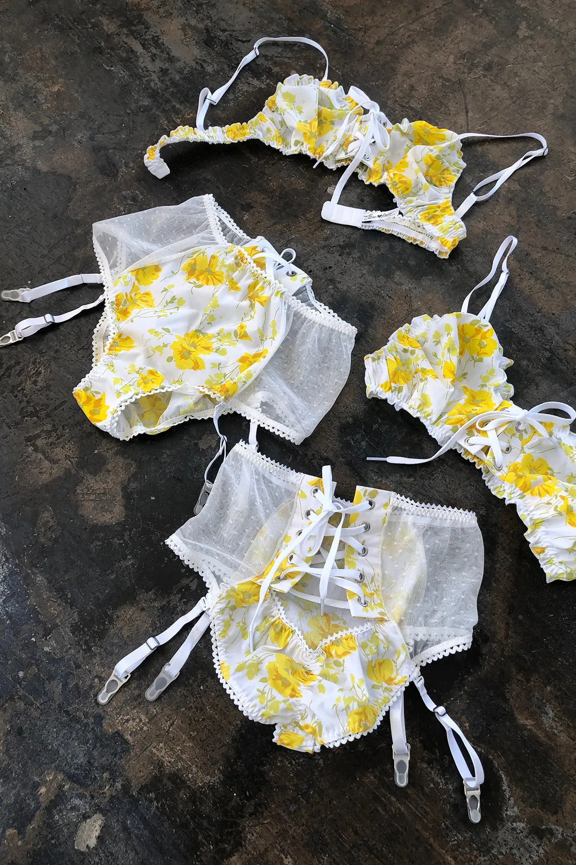 Cardamine Bralette in Yellow Daisy and White