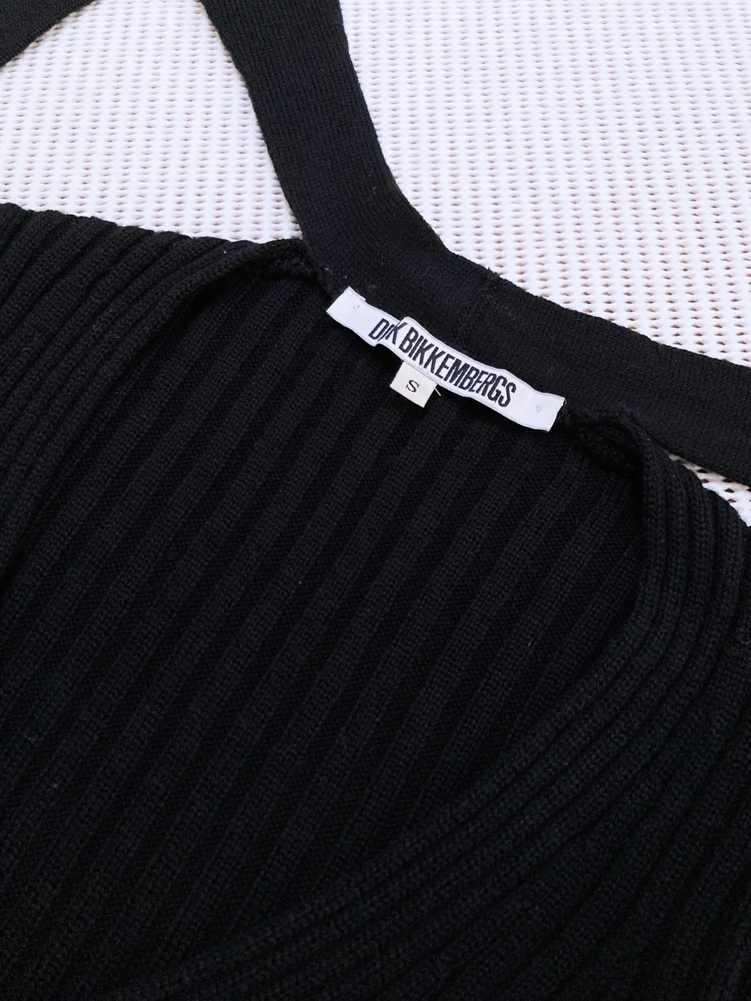 Dirk Bikkembergs winter 1997 black wool rib knit metal tie ring necktie jumper