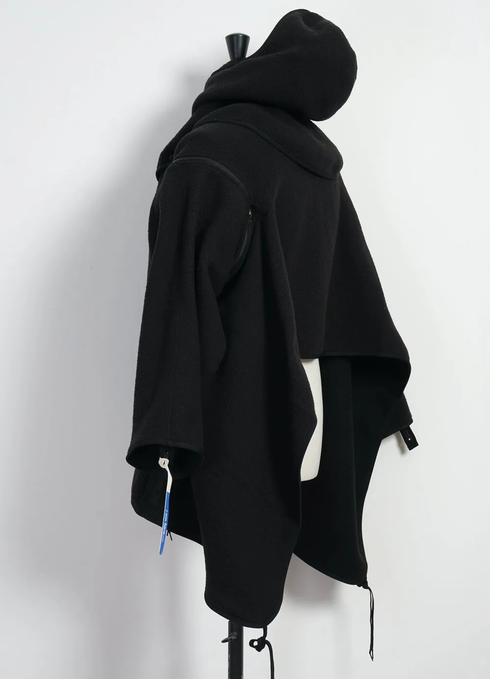 FOLKS PONCHO | Black