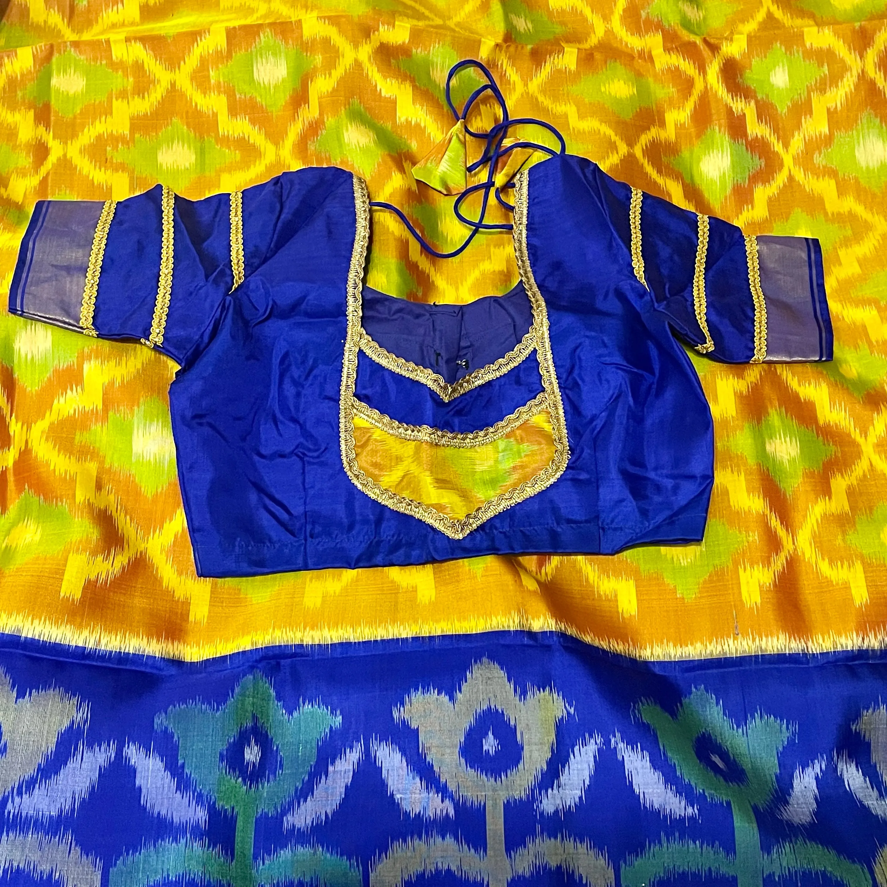 Kanchipuram Handloom Pure Silk Ikkat Pochampalli Saree with Stitched Blouse