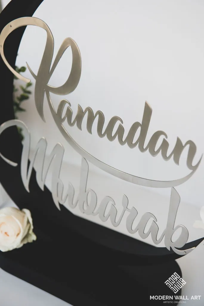 Ramadan Mubarak Moon stand