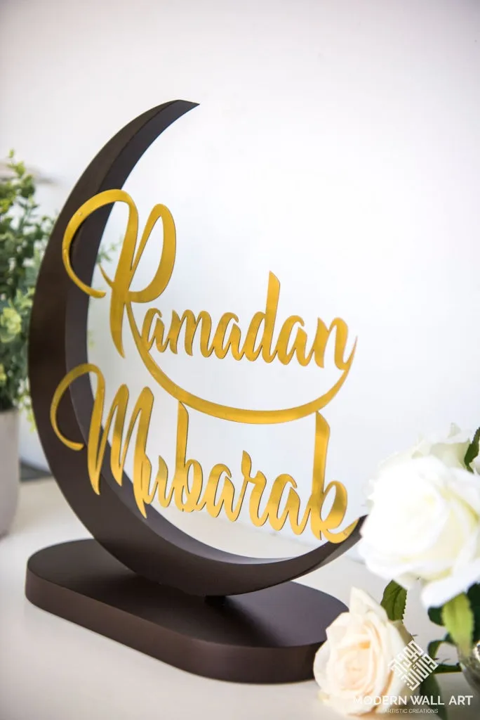 Ramadan Mubarak Moon stand