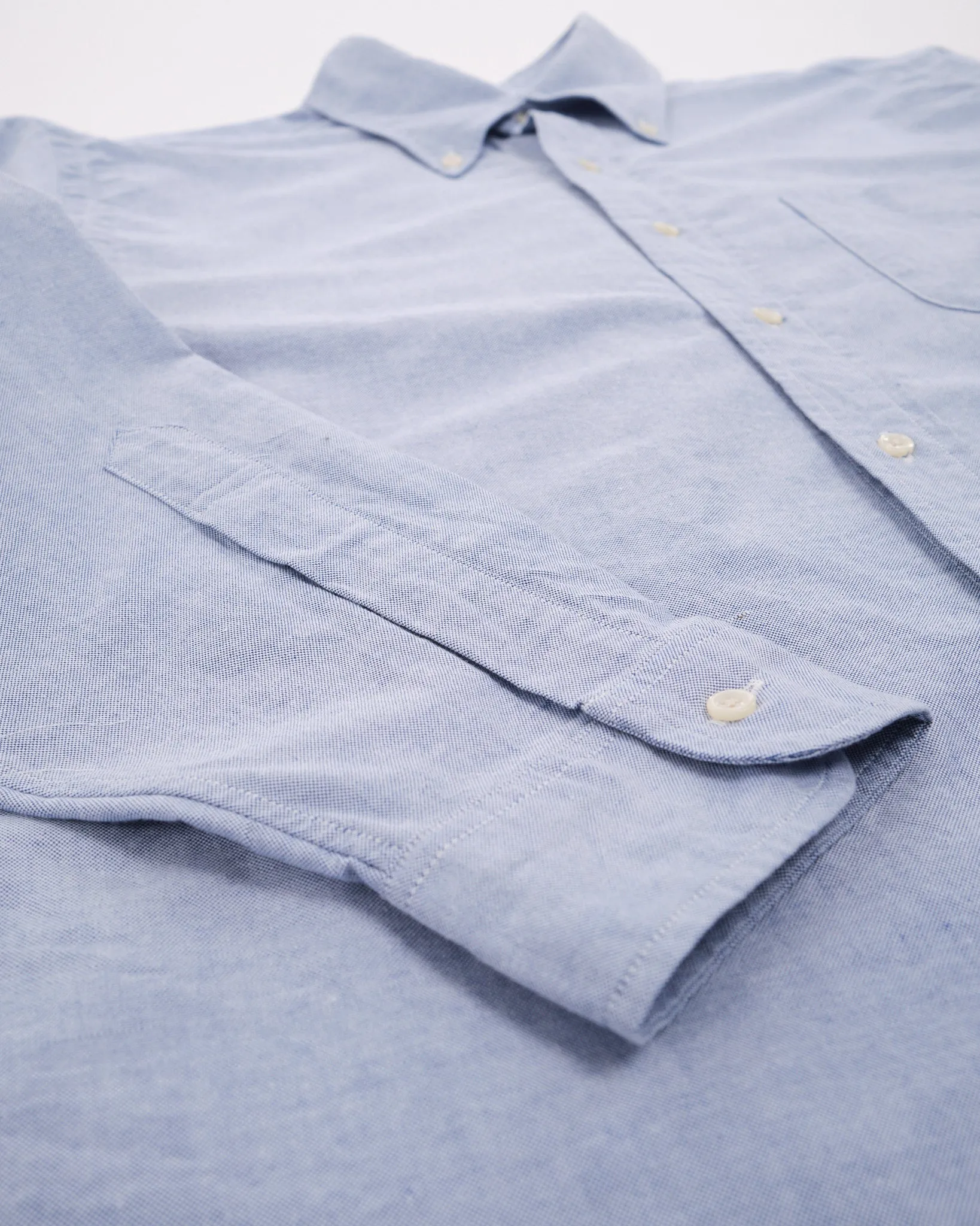 STANDARD OXFORD LIGHT BLUE BUTTON DOWN SHIRT